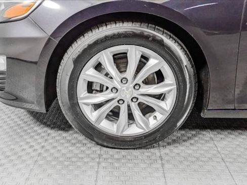 Used 2023 Chevrolet Malibu LT FWD image 30