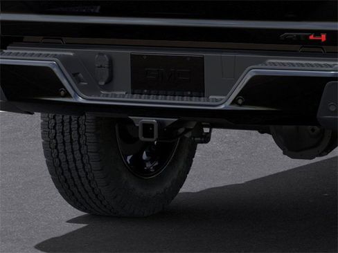 New 2025 GMC Canyon AT4 w/ Nightfall Edition image 14
