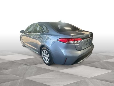 Used 2020 Toyota Corolla LE FWD image 6