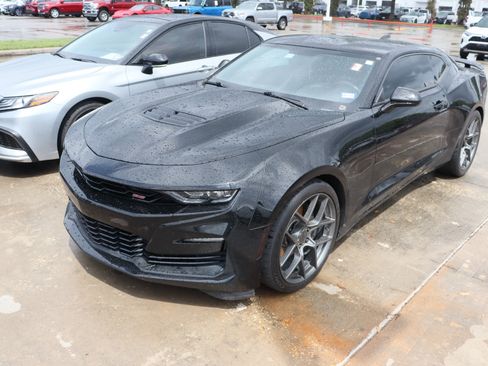 Used 2020 Chevrolet Camaro SS image 5