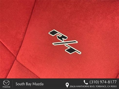 Used 2016 Dodge Challenger R/T Scat Pack w/ Leather Interior Group image 15