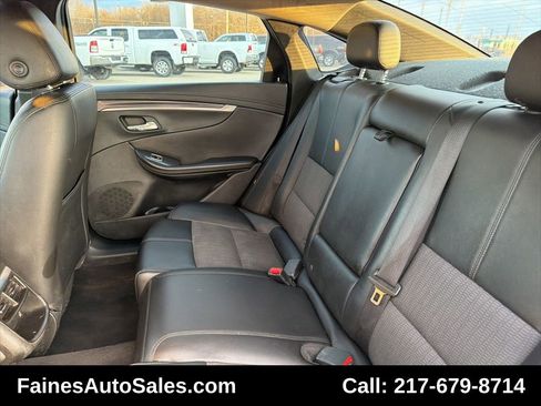 Used 2017 Chevrolet Impala LT image 23