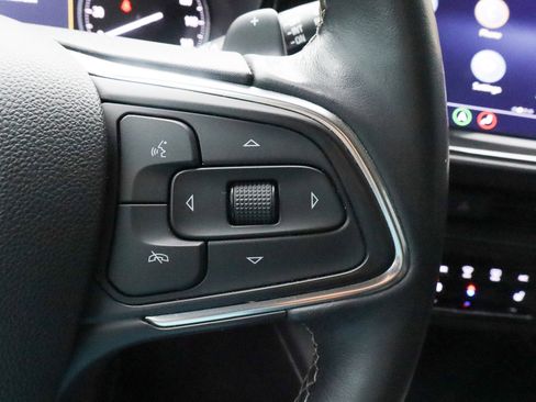 Used 2021 Buick Envision Essence w/ Technology Package I image 30