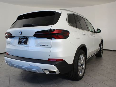 New 2026 BMW X5 xDrive40i w/ Premium Package image 9
