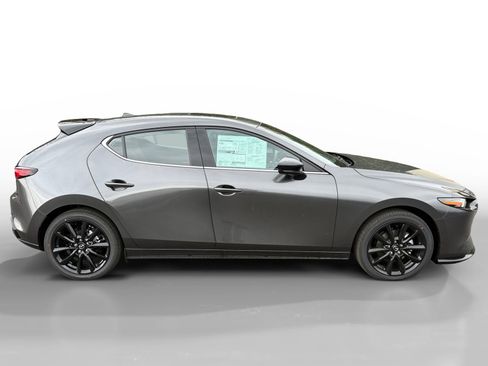 New 2026 MAZDA MAZDA3 Hatchback w/Premium Plus Pkg image 6