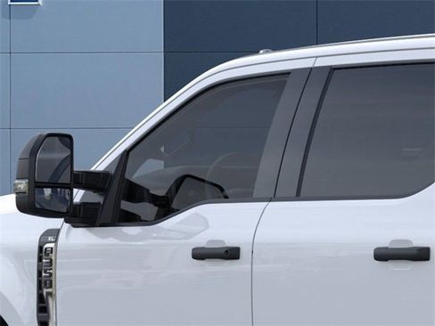 New 2025 Ford F350 XL w/ XL Chrome Package image 20