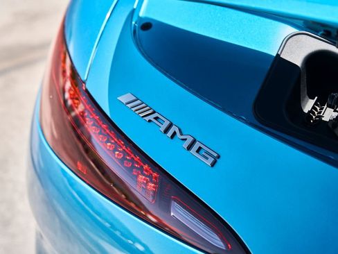 Used 2022 Mercedes-Benz SL 63 AMG 4MATIC w/ AMG Aerodynamic Package image 16