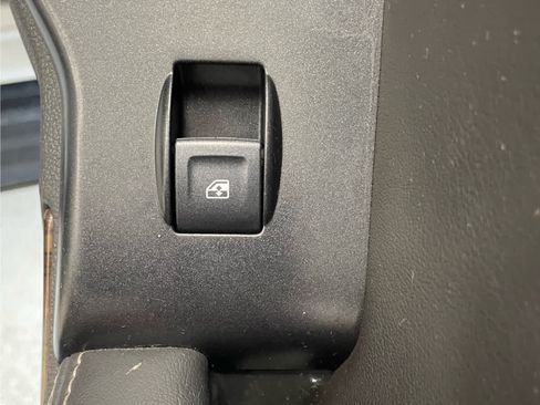 Used 2020 Chevrolet Tahoe LT image 41