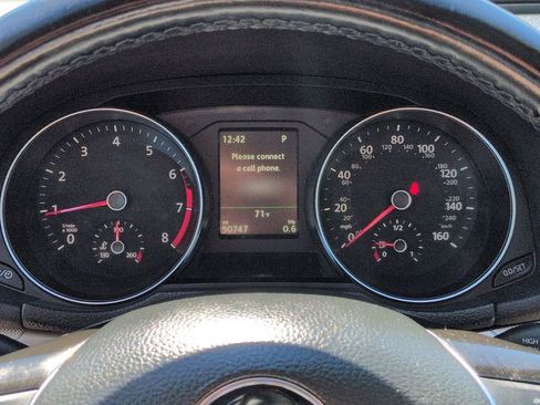 Used 2019 Volkswagen Passat 2.0T Wolfsburg w/ Wheels & Sunroof Package image 10