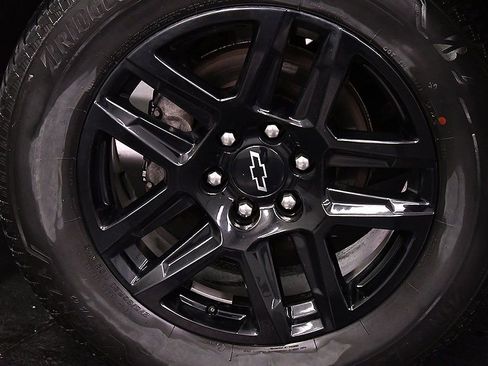 Used 2022 Chevrolet Silverado 1500 Custom image 9