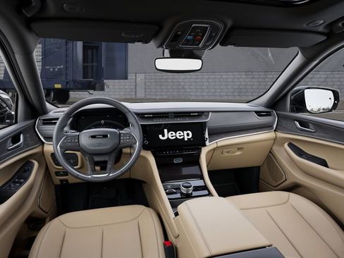 New 2026 Jeep Grand Cherokee L Limited image 8