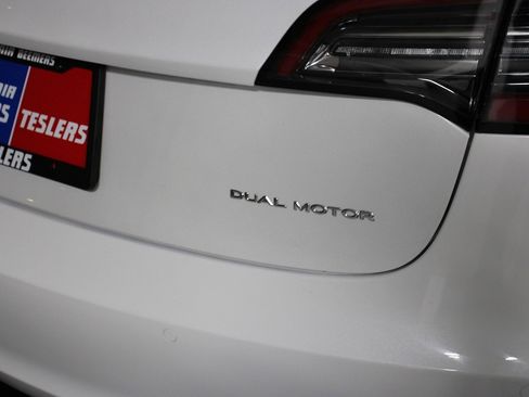 Used 2022 Tesla Model 3 Long Range image 12