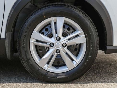 New 2025 Nissan Kicks Play S FWD image 10