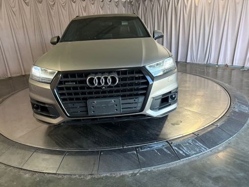 Used 2017 Audi Q7 3.0T Prestige w/ Prestige Package AWD/4WD image 2