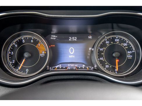 Used 2019 Jeep Cherokee Limited image 22