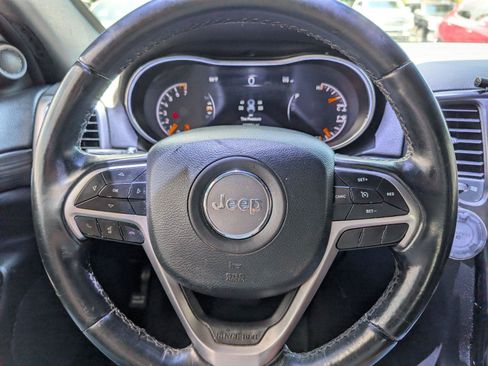 Used 2022 Jeep Grand Cherokee Laredo E RWD image 22