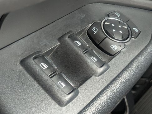 Certified 2024 Ford Expedition XLT image 26