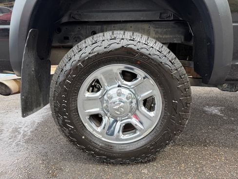 Used 2017 RAM 2500 Tradesman w/ Chrome Appearance Group AWD/4WD image 9