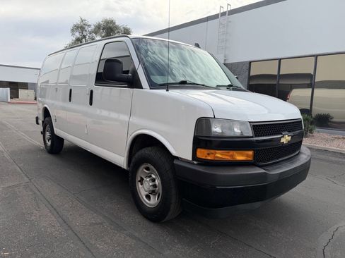 Used 2020 Chevrolet Express 2500 w/ Driver Convenience Package image 4