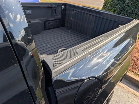 Used 2025 Toyota Tacoma TRD Sport image 17