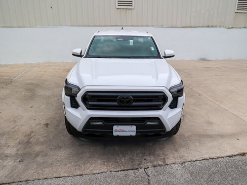 Certified 2024 Toyota Tacoma SR5 image 4