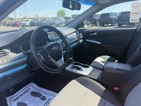 Used 2012 Toyota Camry SE w/ Convenience Pkg image 13