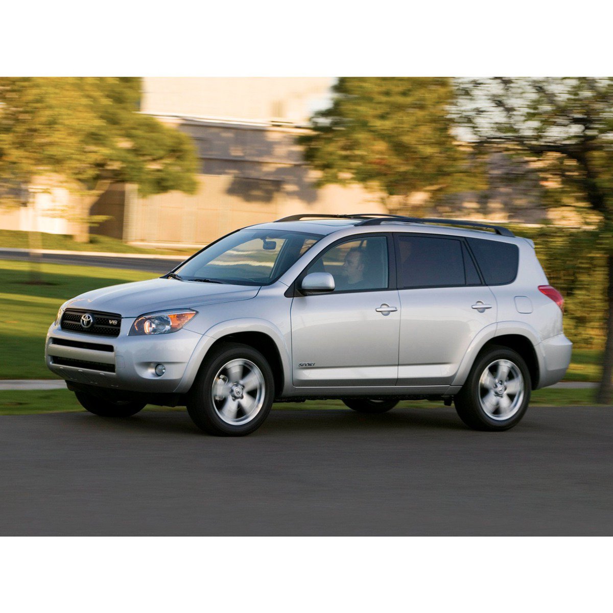 Used 2012 Toyota RAV4 FWD w/ Upgrade Value Pkg image 1