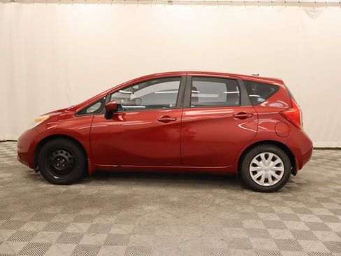 Used 2015 Nissan Versa Note SV w/ SV Convenience Package FWD image 2