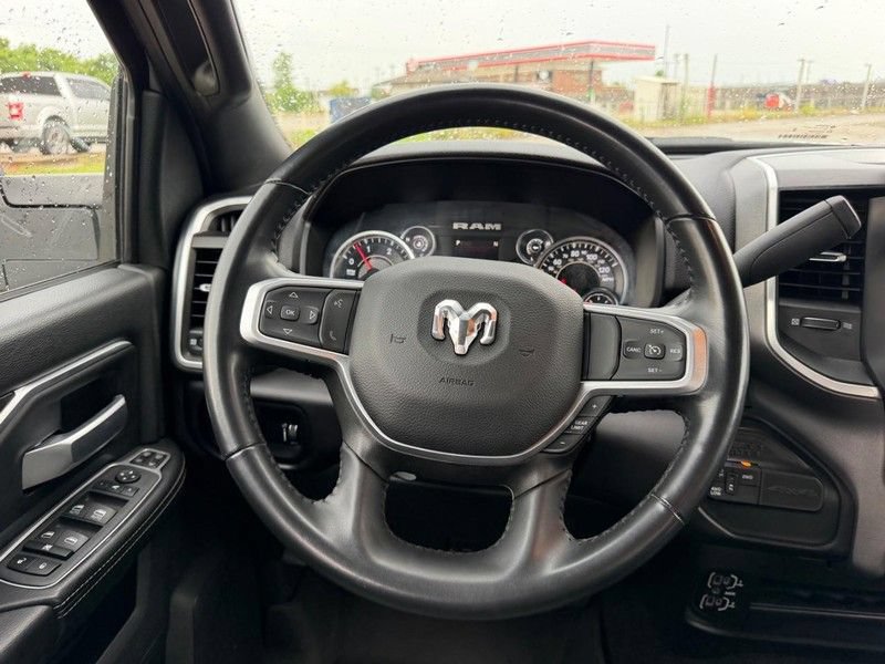 Used 2024 RAM 2500 Big Horn AWD/4WD image 9