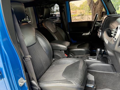 Used 2014 Jeep Wrangler Unlimited Sport AWD/4WD image 35