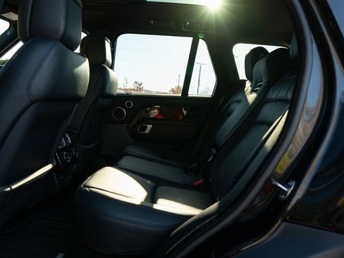 Used 2021 Land Rover Range Rover P525 Westminster Edition image 28