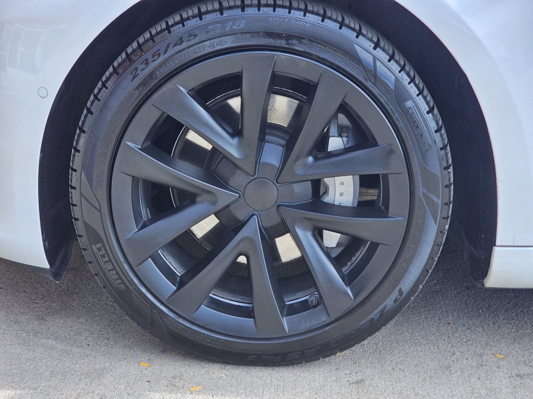 Used 2022 Tesla Model 3 Long Range AWD/4WD image 34