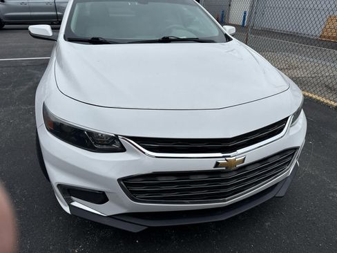 Used 2016 Chevrolet Malibu LT FWD image 4
