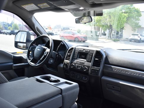 Used 2019 Ford F250 XLT w/ FX4 Off-Road Package image 28