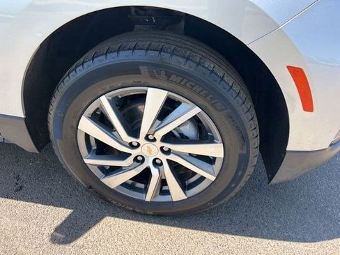 Used 2022 Chevrolet Equinox LT AWD/4WD image 48