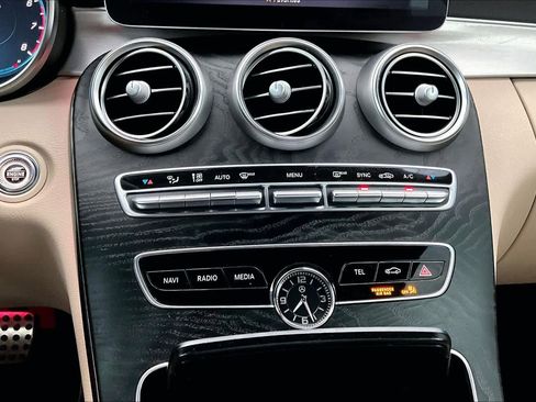 Used 2022 Mercedes-Benz C 300 Cabriolet image 35