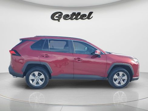 Used 2022 Toyota RAV4 XLE FWD image 4