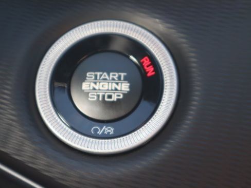 New 2025 Jeep Grand Cherokee L Altitude image 10