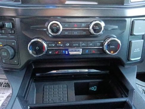 Used 2026 Ford F250 Lariat w/ Black Appearance Package image 24