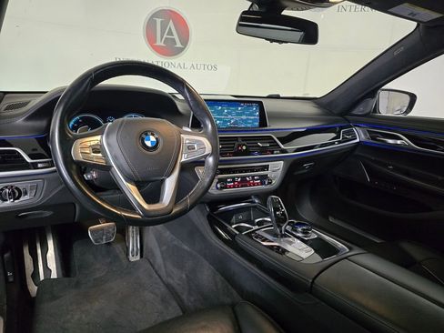 Used 2019 BMW 750i xDrive image 24