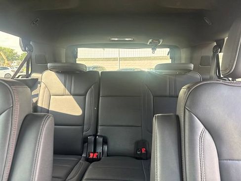 Used 2021 Chevrolet Tahoe RST w/ Luxury Package AWD/4WD image 17