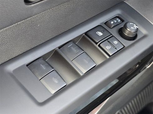 Used 2025 Toyota Tundra Limited image 13