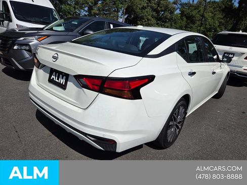 Used 2025 Nissan Altima 2.5 SV FWD image 28