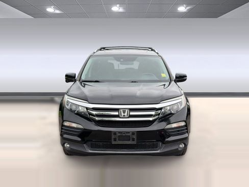 Used 2017 Honda Pilot Touring image 6