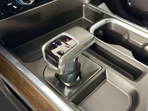 Used 2024 Chevrolet Silverado 1500 High Country w/ Midnight Edition image 17