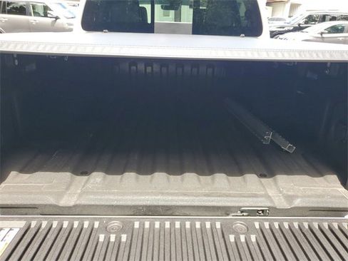 Certified 2024 Nissan Frontier SL w/ Technology Package image 5