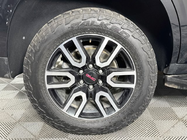 Used 2021 GMC Yukon AT4 w/ Rear Media and Nav Package AWD/4WD image 30