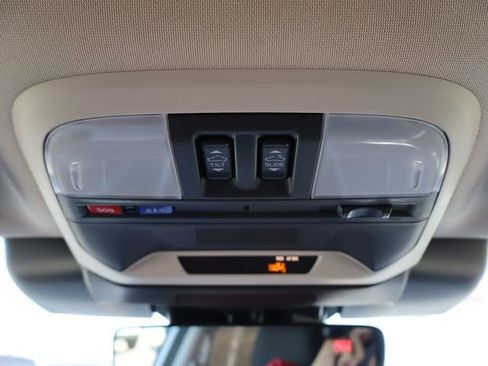 Certified 2025 Subaru Crosstrek 2.5i Premium AWD/4WD image 31