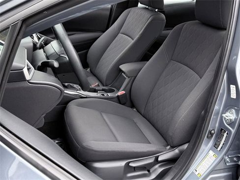 Certified 2025 Toyota Corolla LE image 21