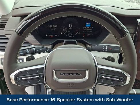 Used 2025 GMC Acadia Denali w/ Super Cruise Package AWD/4WD image 4